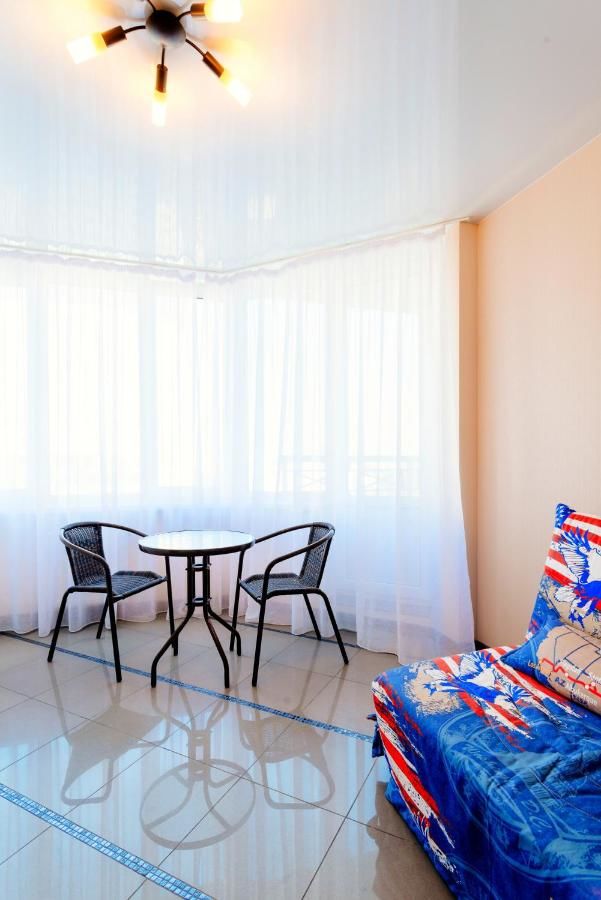 Апартаменты RentGolden Apartment on Verkhovinnaya Киев-15
