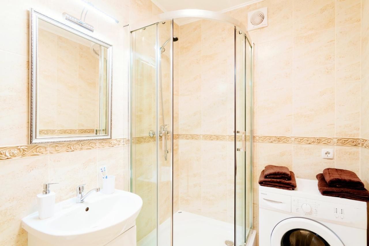Апартаменты RentGolden Apartment on Verkhovinnaya Киев-19