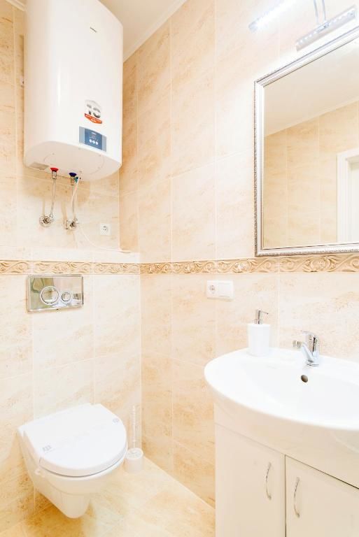 Апартаменты RentGolden Apartment on Verkhovinnaya Киев-36
