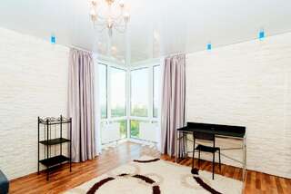 Апартаменты RentGolden Apartment on Verkhovinnaya Киев-2
