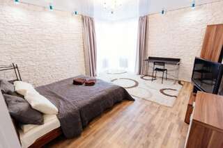 Апартаменты RentGolden Apartment on Verkhovinnaya Киев-7