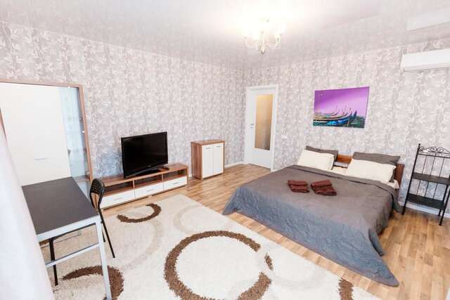 Апартаменты RentGolden Apartment on Verkhovinnaya Киев-3
