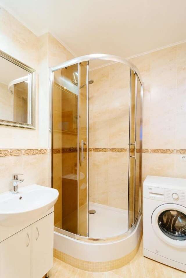 Апартаменты RentGolden Apartment on Verkhovinnaya Киев-20